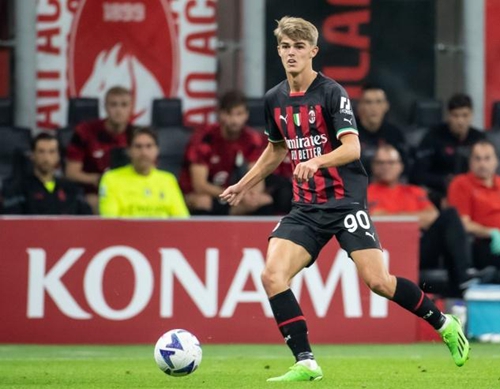 受到青少年 受到青少年